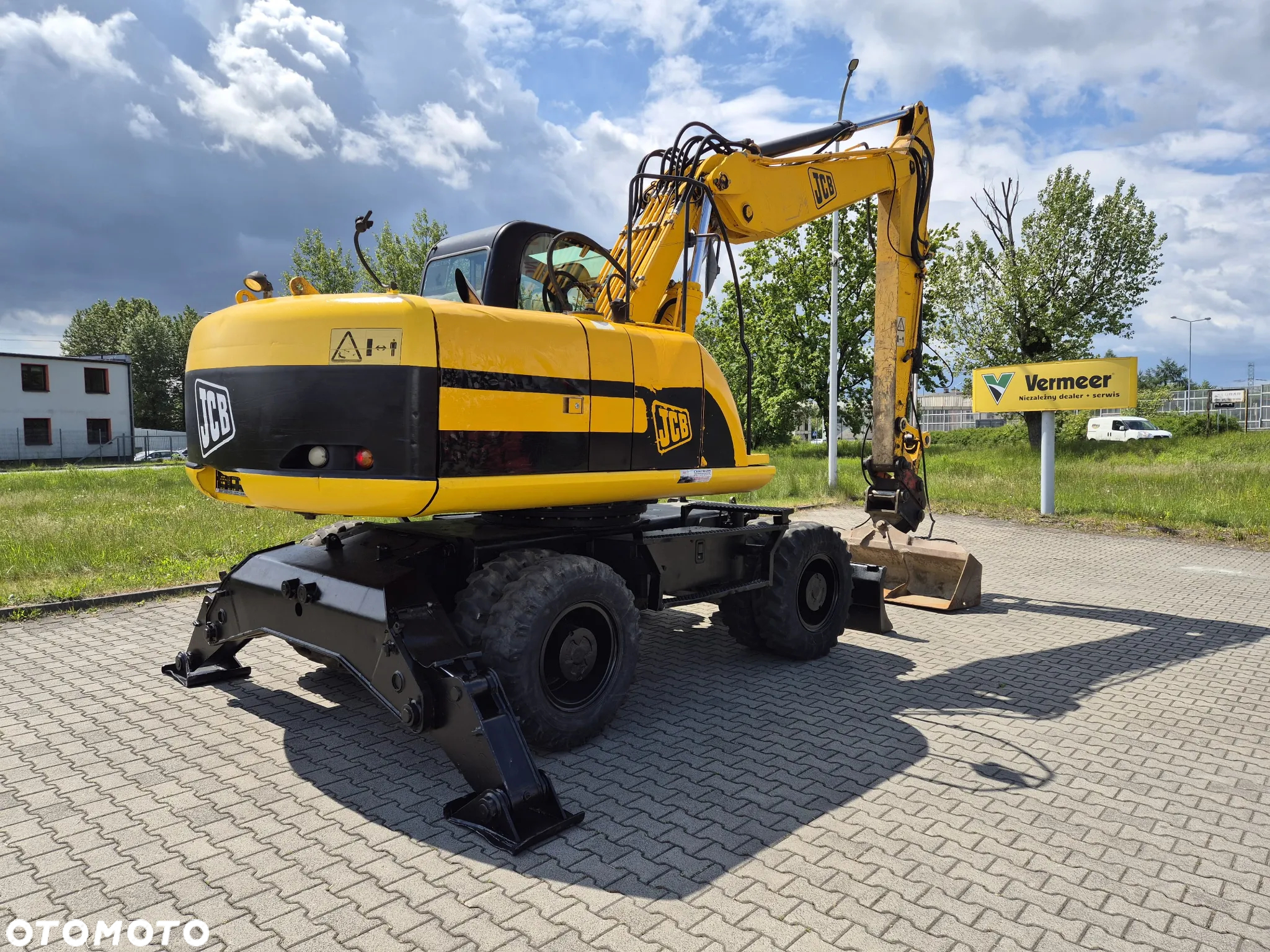 JCB JS175 W / 1 WŁ / W PEŁNI SPRAWNA / KABINA / ODNOWIONA / SERWISOWANA / 4X4 / SILNIK ISUZU / 2 ŁYZKI W ZESTAWIE! - 9