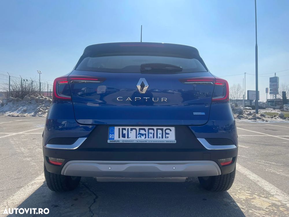 Renault Captur PHEV 160 Techno - 4