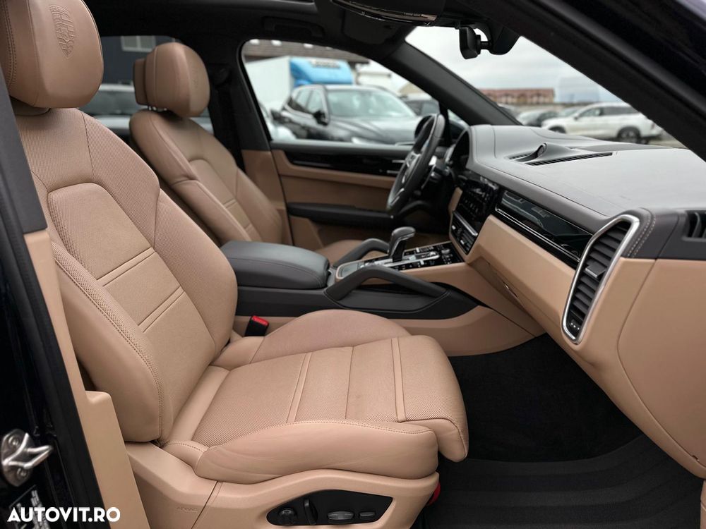 Porsche Cayenne Tiptronic S - 26