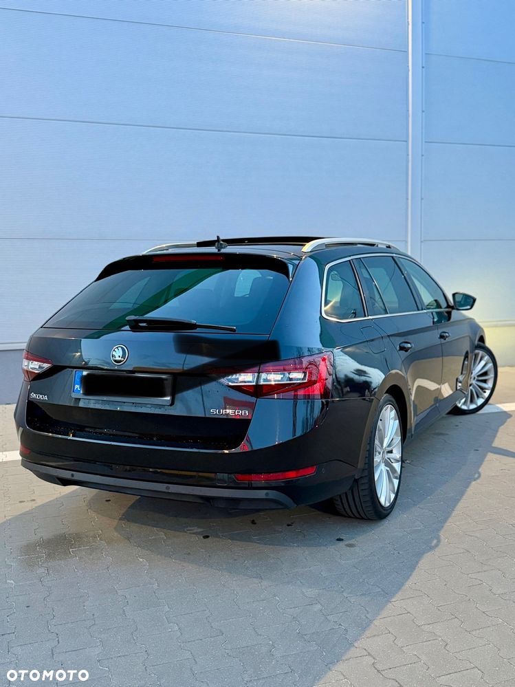 Skoda Superb 2.0 TDI DSG Style - 10