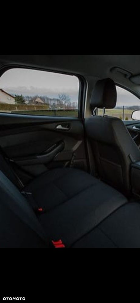 Ford Focus 1.6 SYNC Edition - 17