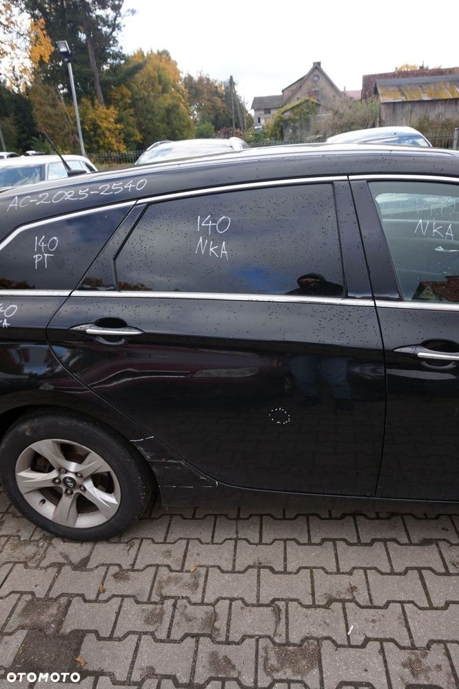 DRZWI TYLNE PRAWE I40 VF KOMBI NKA  CZARNY HYUNDAI 2011-2014 - 1