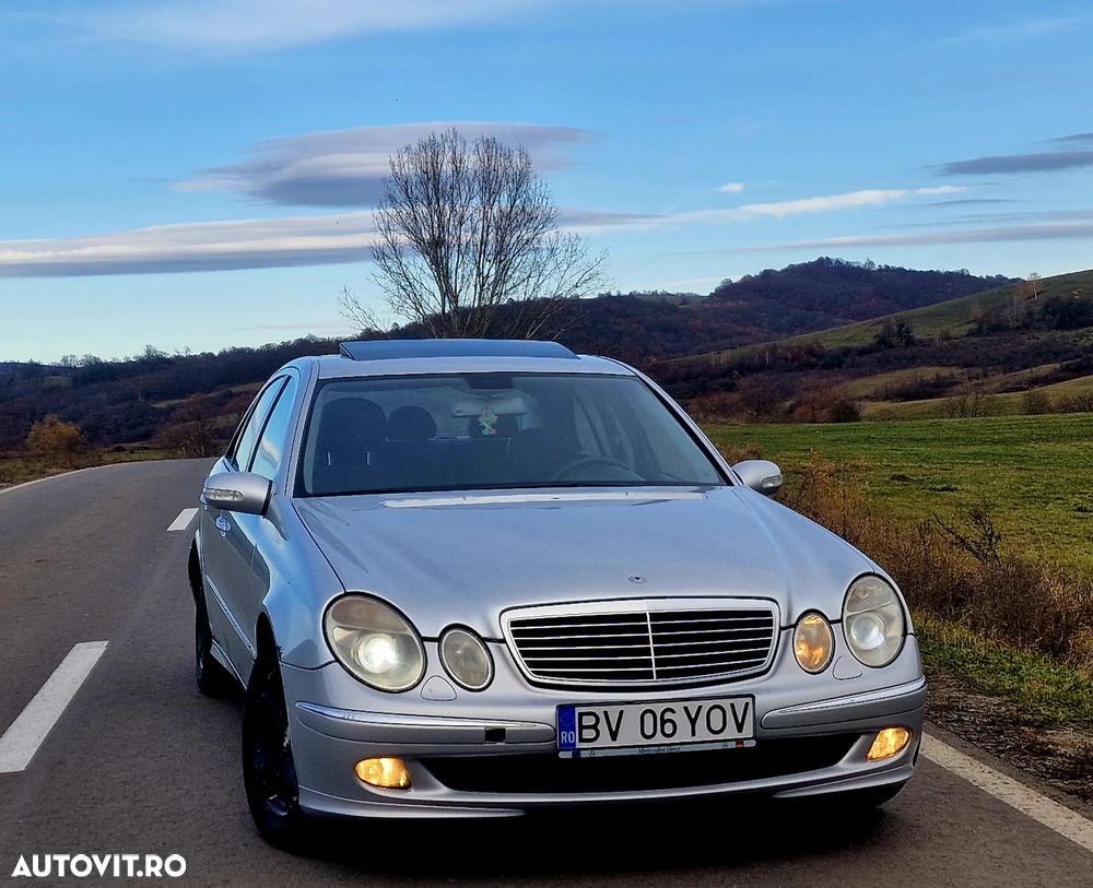 Mercedes-Benz W111 - 2