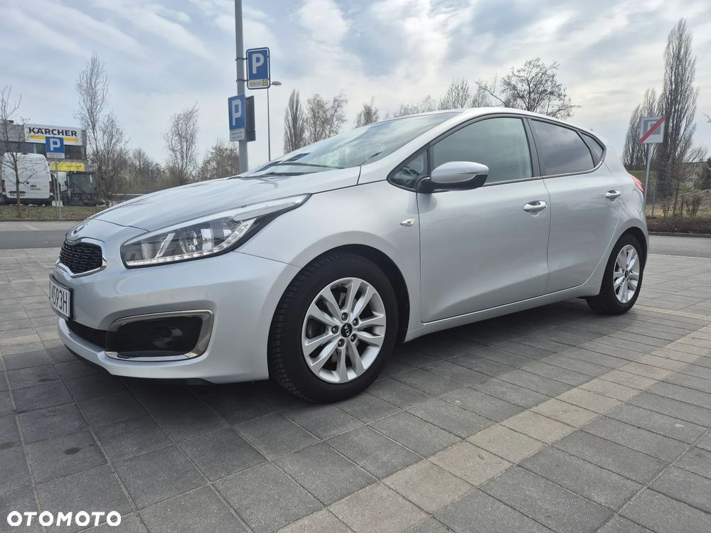 Kia Ceed 1.6 GDI Edition 7 - 8