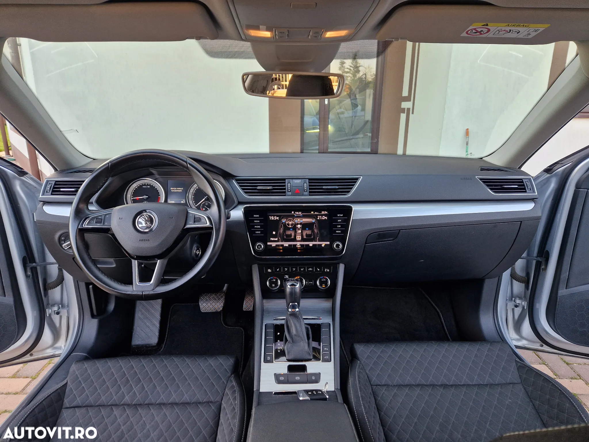 Skoda Superb 2.0 TDI DSG Ambition - 5