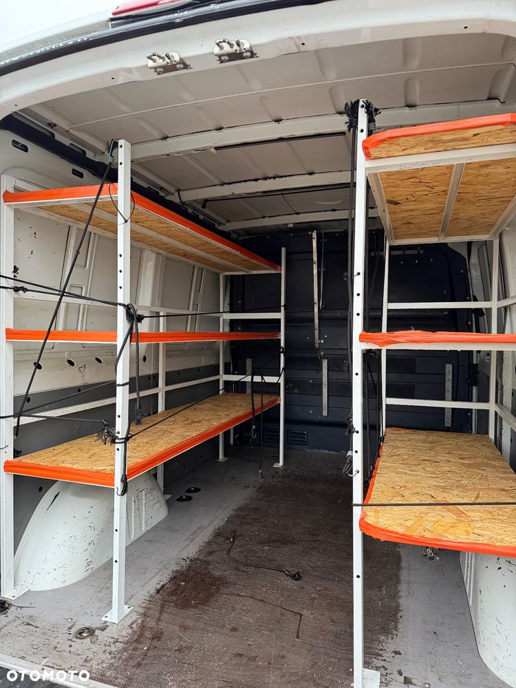 Mercedes-Benz sprinter - 8