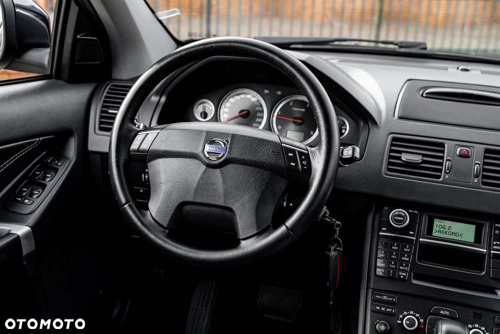 Volvo XC 90 D5 Momentum - 27