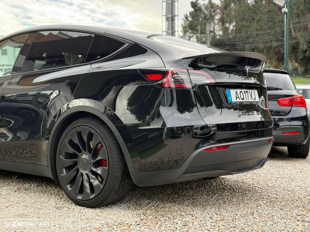 Tesla Model Y Performance Tração Integral - 24