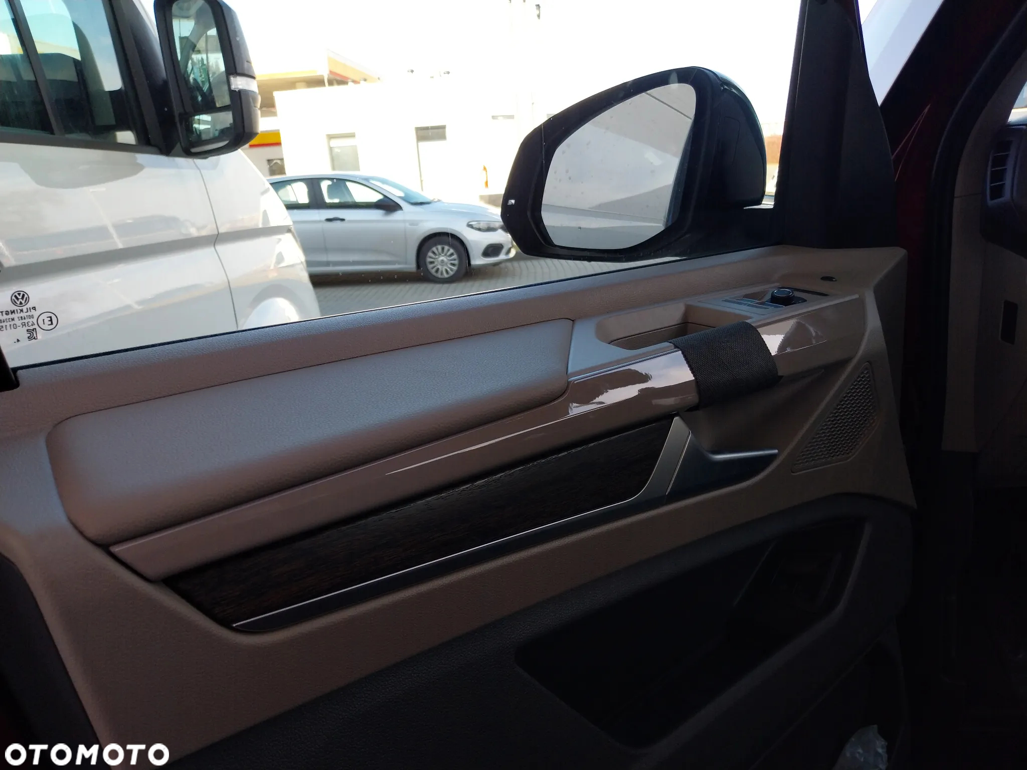 Volkswagen Multivan - 19