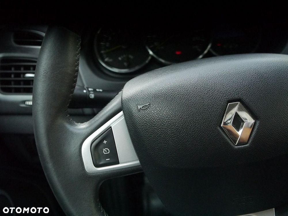 Renault Fluence 2.0 16V 140 Sportway - 19