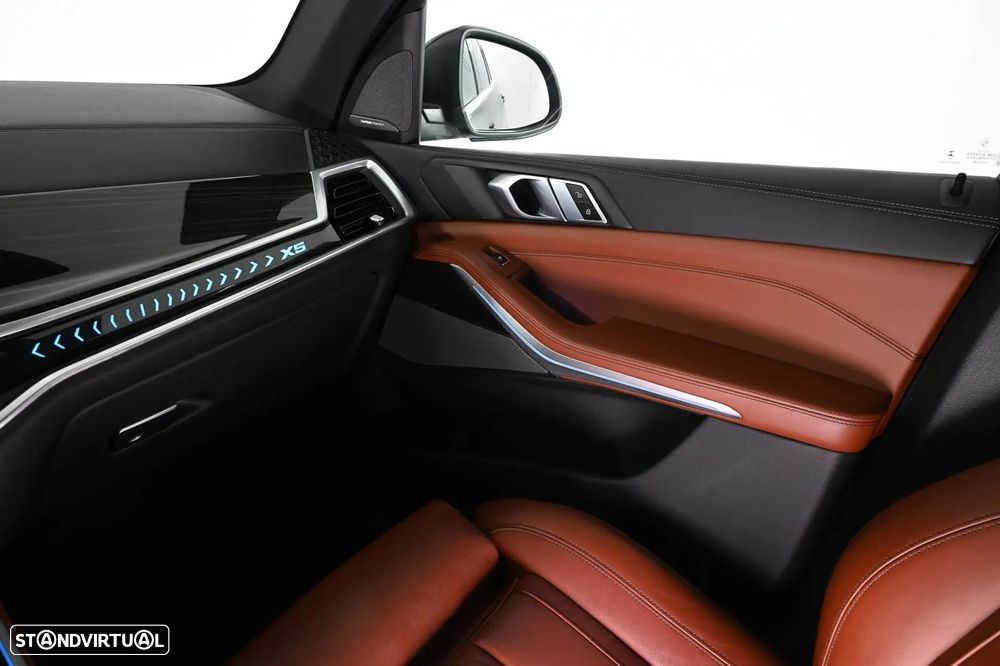 BMW X5 50 e xDrive Edição Desportiva M - 25