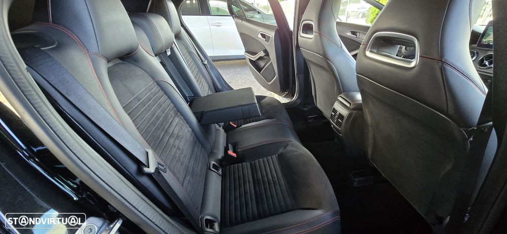 Mercedes-Benz GLA 200 d 7G-DCT AMG Line - 29