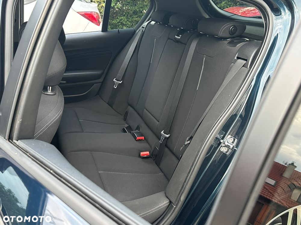 BMW Seria 1 118d Sport Line - 34
