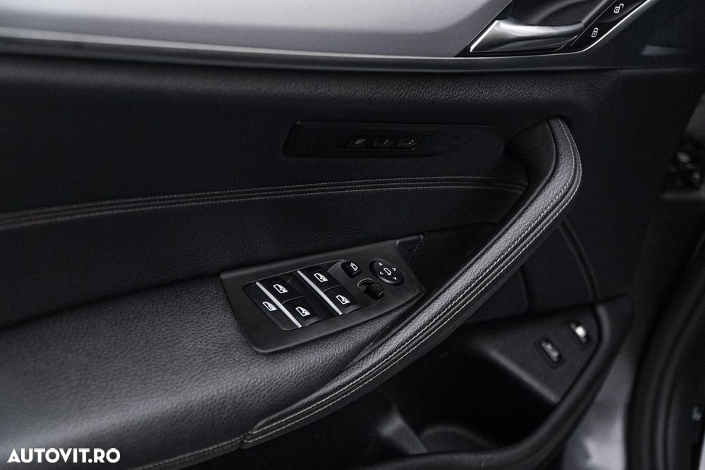 BMW Seria 5 530e Aut. Luxury Line - 20