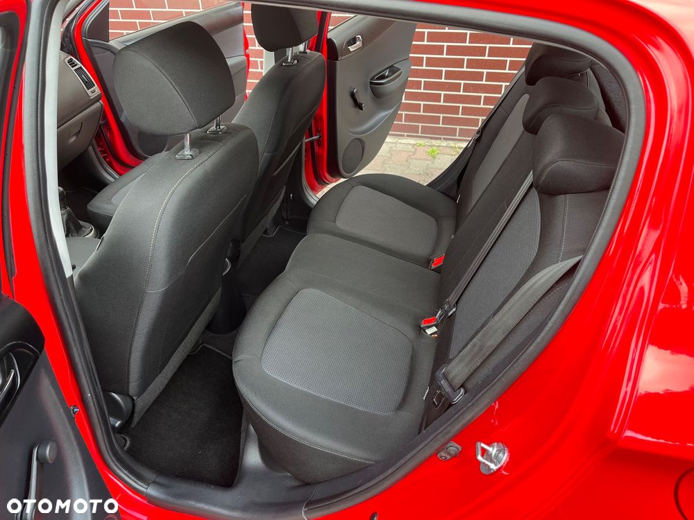 Hyundai i20 - 15