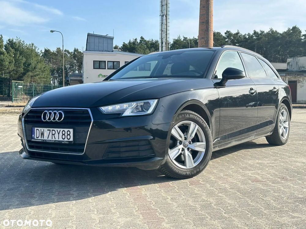 Audi A4 Avant 35 TDI S tronic - 1