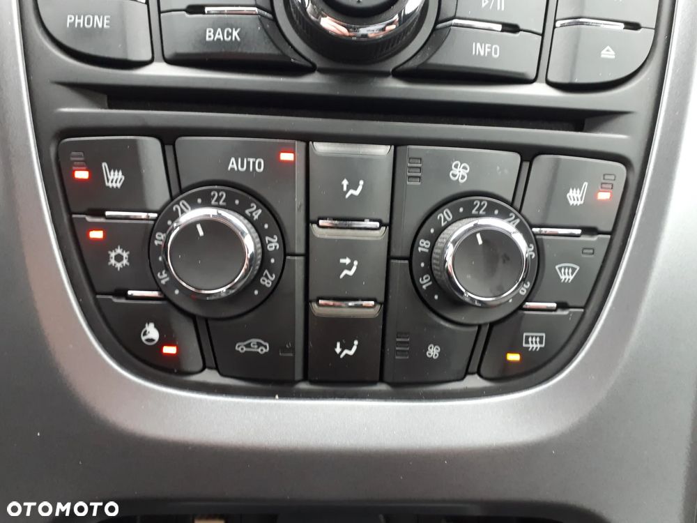 Opel Astra 1.6 CDTI Cosmo - 14