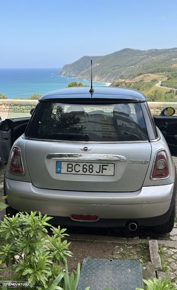MINI 3 Portas Cooper D - 3