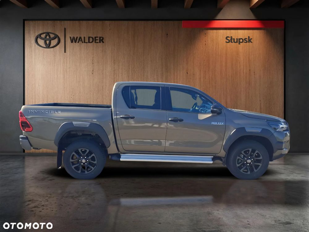 Toyota Hilux 2.8 D-4D Double Cab Invincible 4x4 - 6