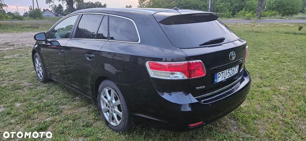 Toyota Avensis - 7