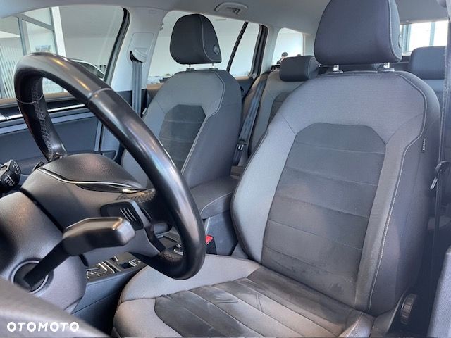 Volkswagen Golf 1.4 TSI BMT Highline DSG - 18