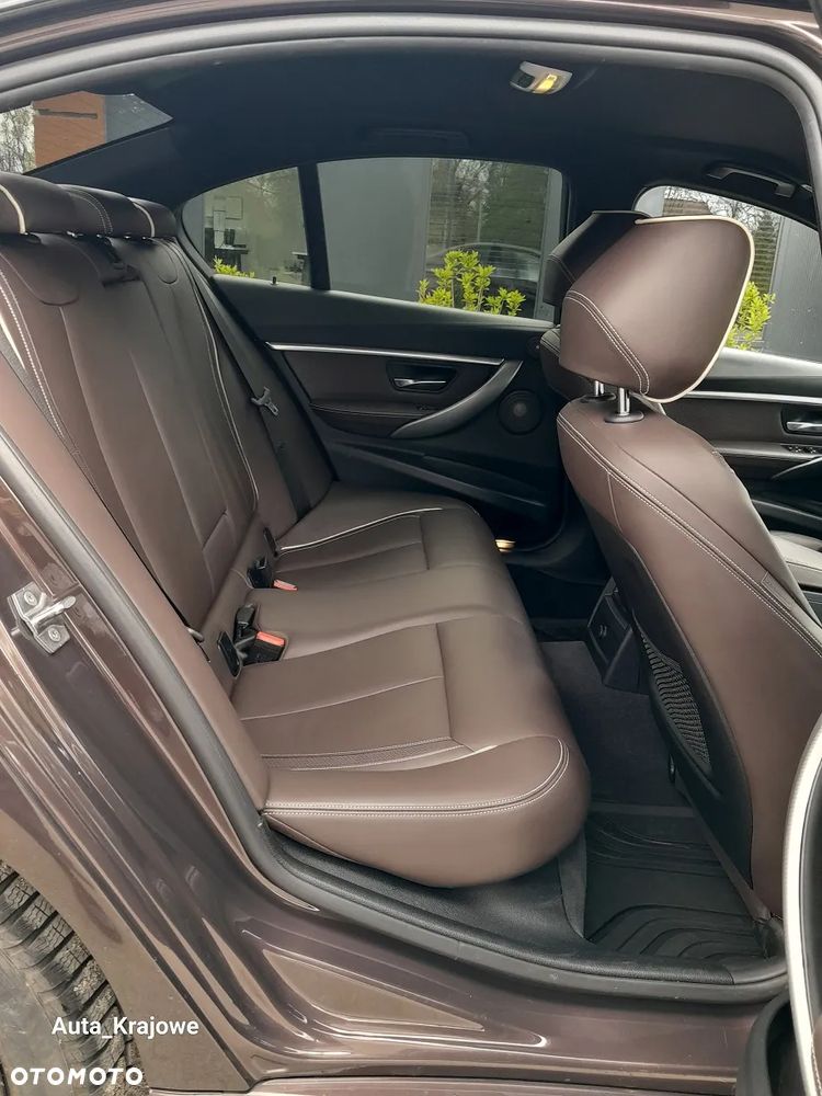 BMW Seria 3 330i xDrive Edition M Sport Shadow - 37