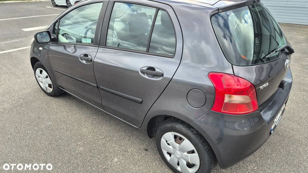 Toyota Yaris 1.0 Terra A/C - 5
