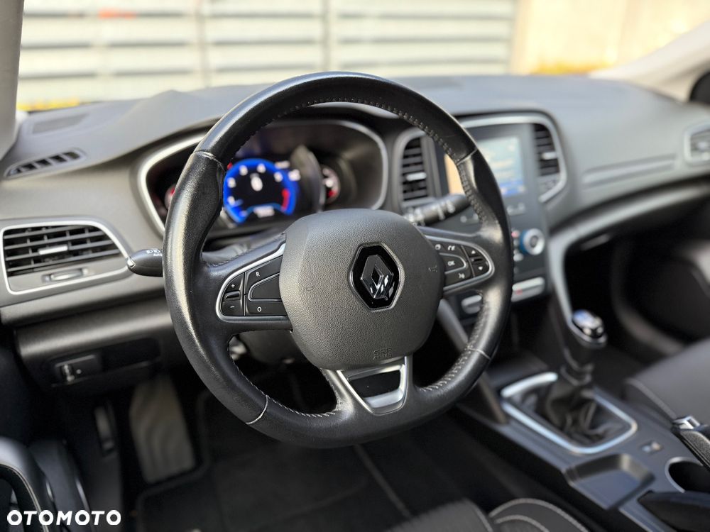 Renault Megane ENERGY TCe 130 BUSINESS - 22