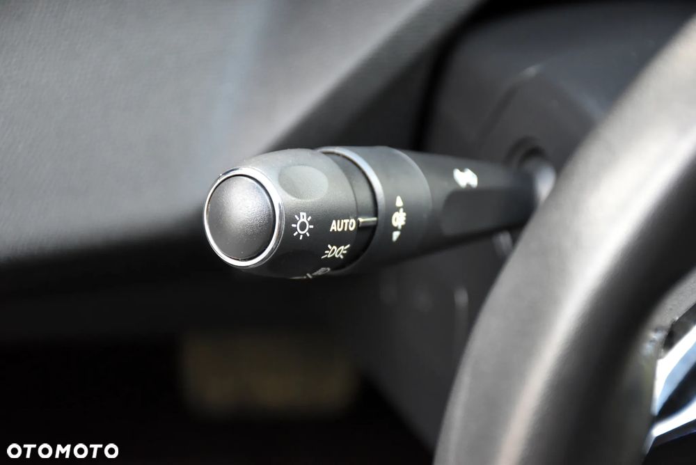 Peugeot 308 BlueHDi 130 EAT8 Stop & Start Allure Business-Paket - 20