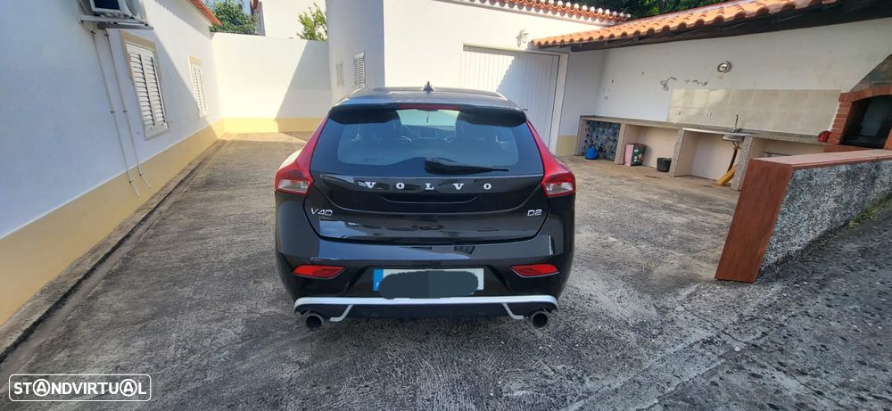 Volvo V40 2.0 D2 R-Design - 8