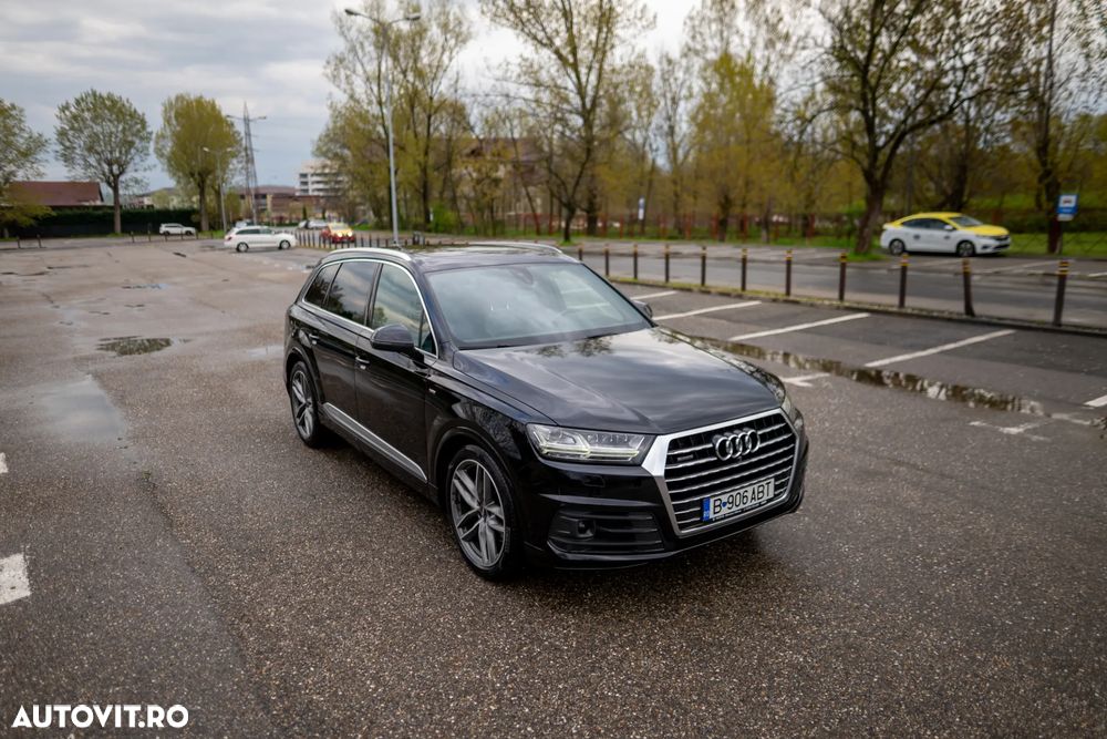 Audi Q7 - 1