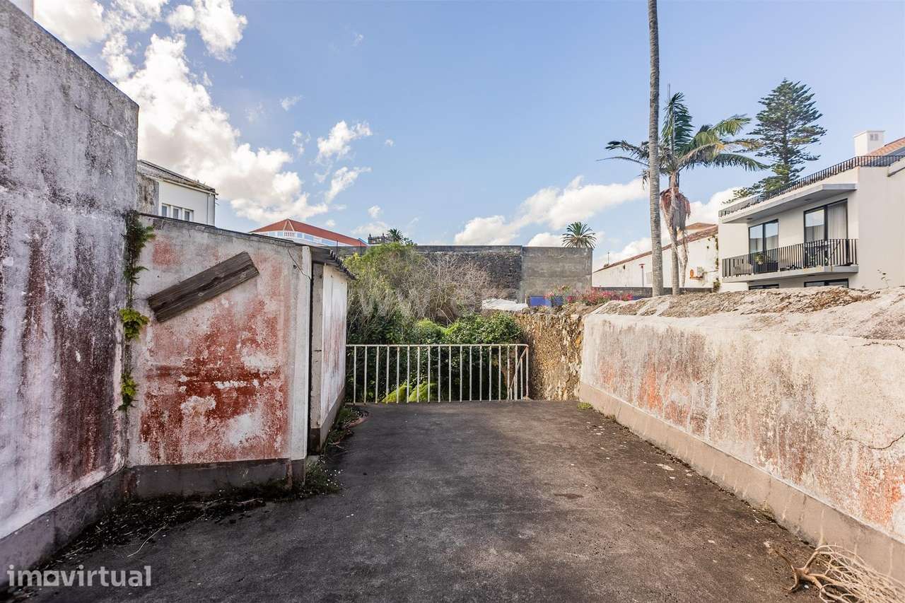 Moradia T2 / Ponta Delgada, Ponta Delgada (São José) - Grande imagem: 3/9