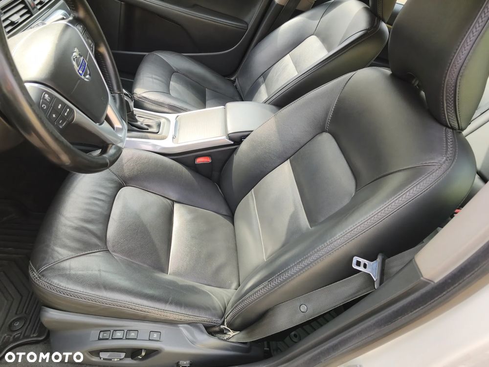 Volvo XC 70 D4 Drive-E Summum - 13