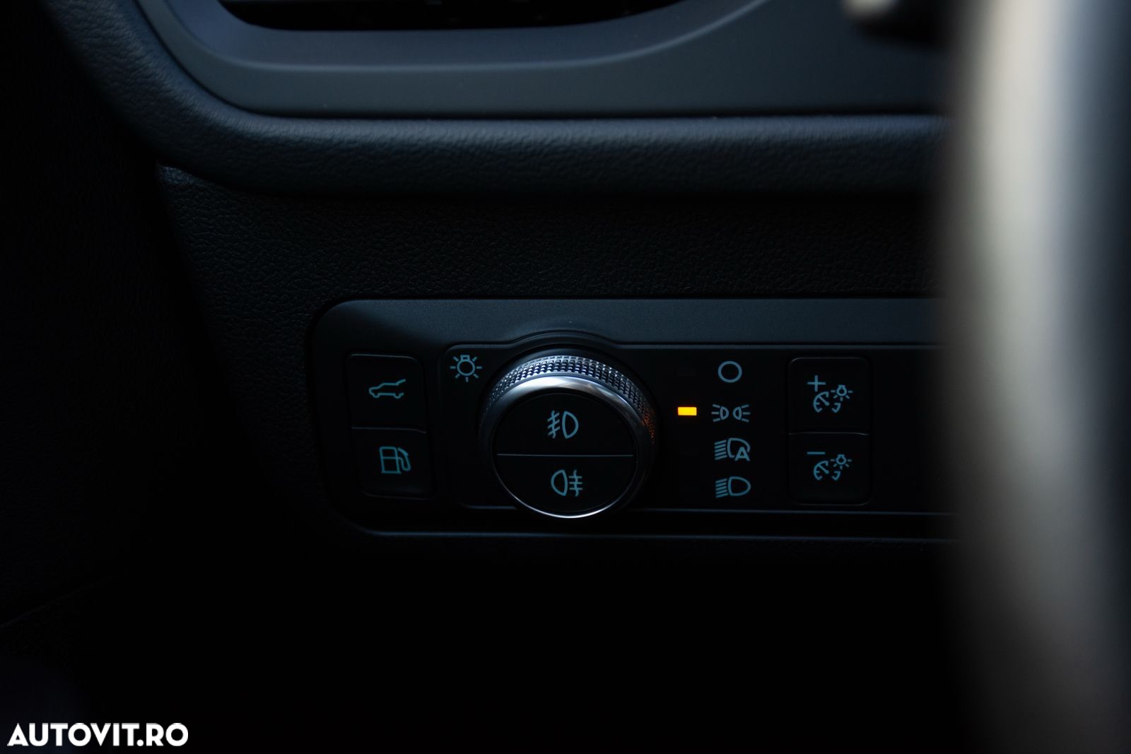 Ford Kuga - 11