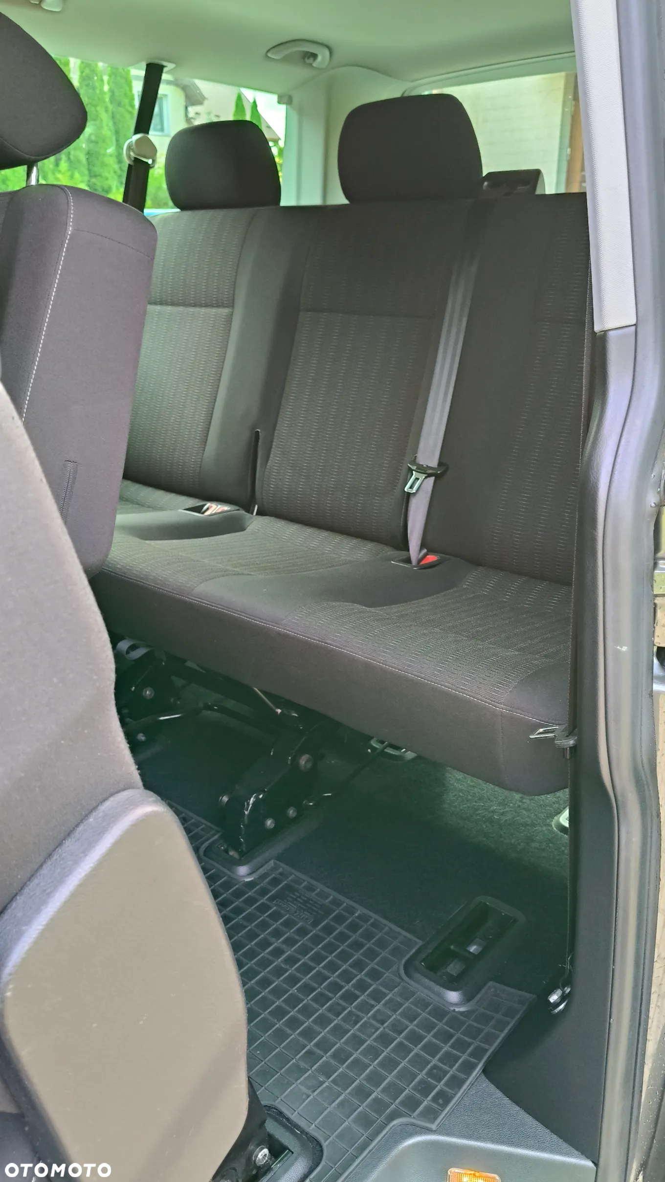 Volkswagen Caravelle - 6