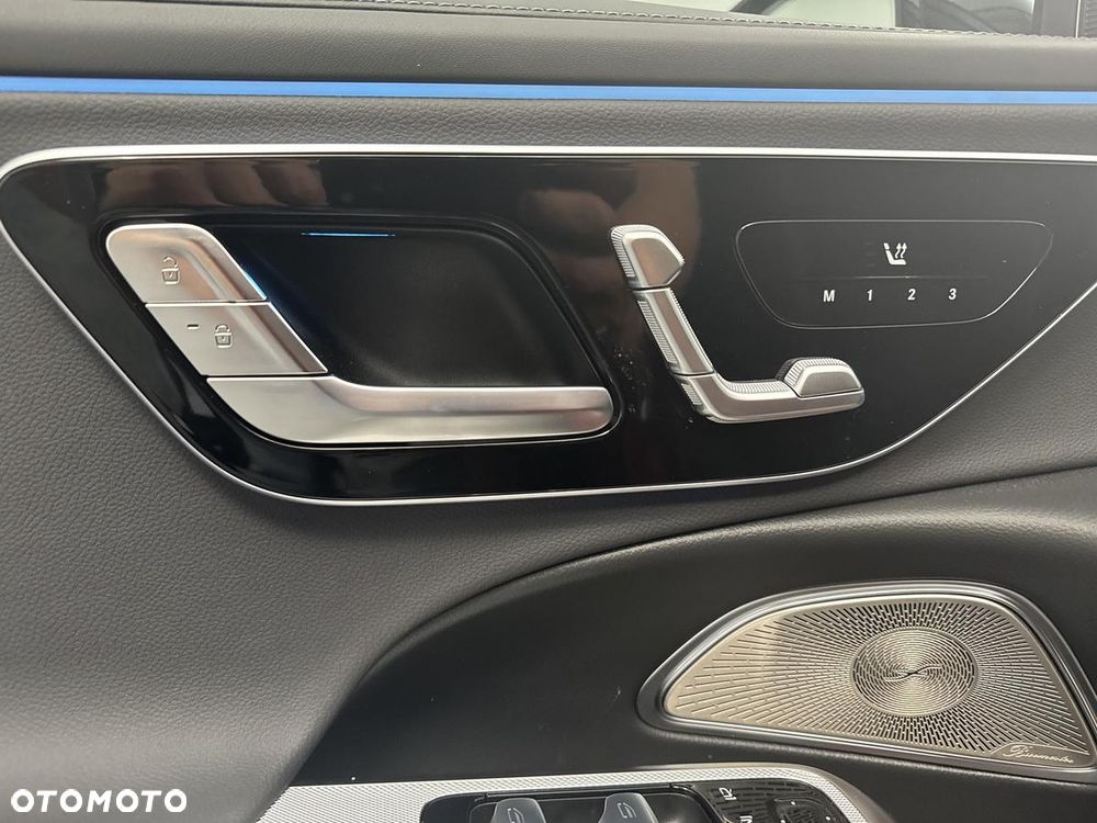 Mercedes-Benz Klasa E 300 de PHEV 4-Matic AMG 9G-Tronic - 12