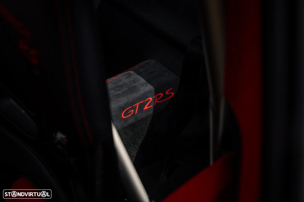 Porsche 911 (991) GT2 RS - 32