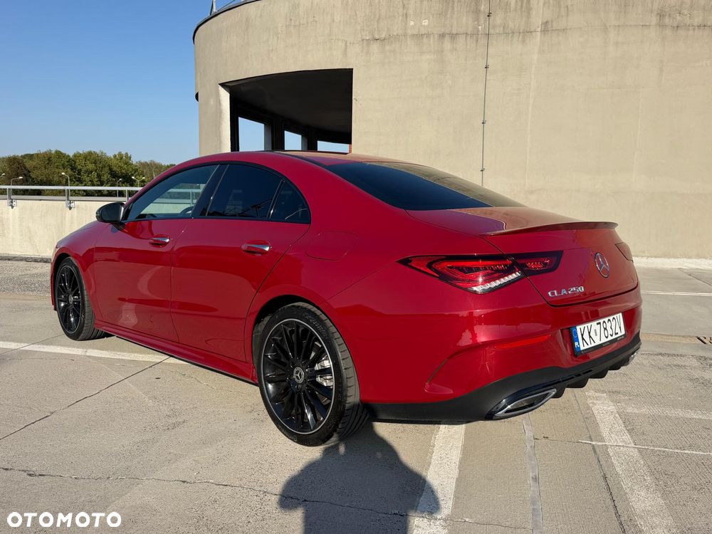 Mercedes-Benz CLA 250 4-Matic 7G-DCT - 4