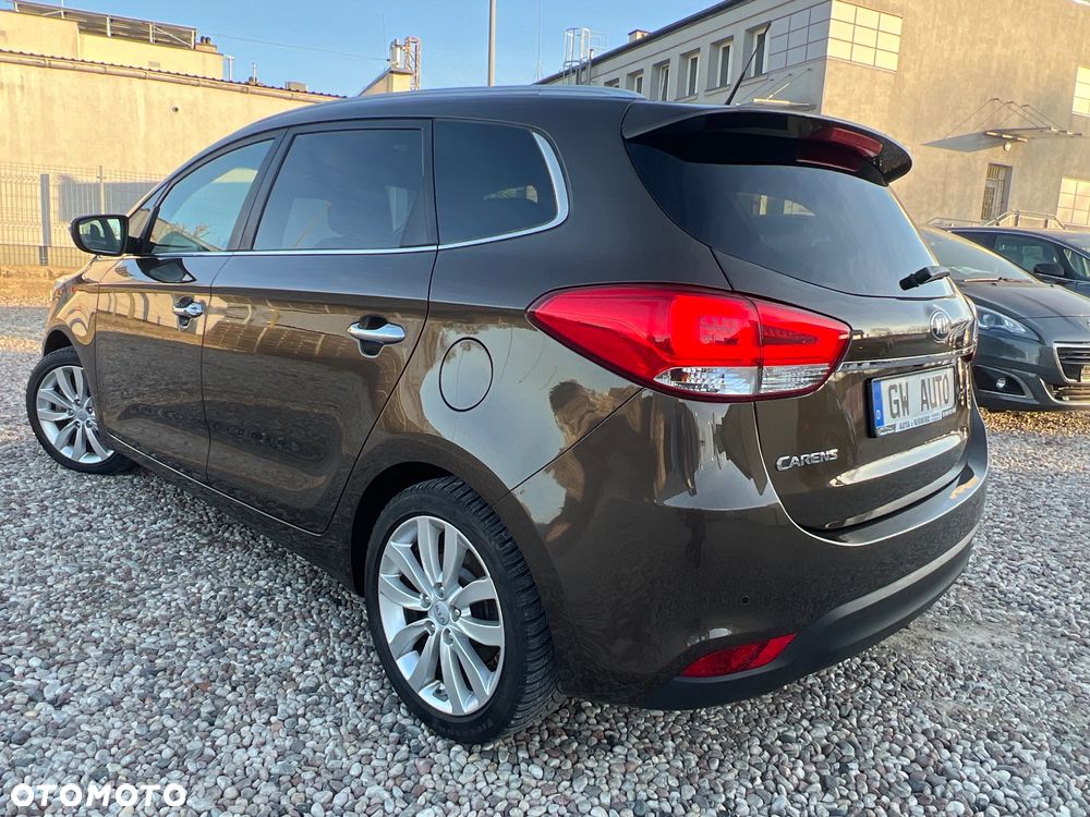 Kia Carens 1.6 GDI ISG Spirit - 11
