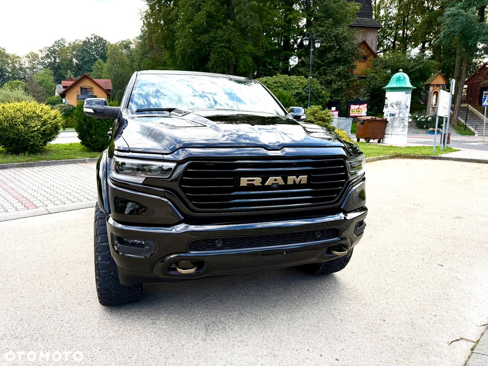 RAM 1500 Crew Cab Sport - 3