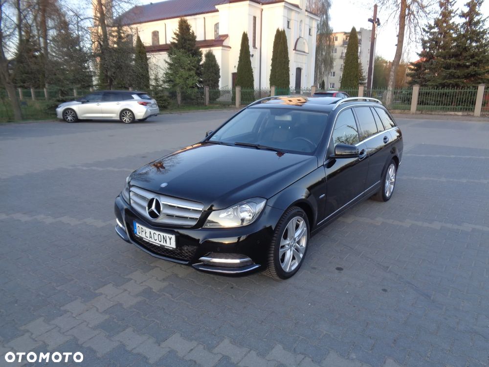 Mercedes-Benz Klasa C 200 (BlueEFFICIENCY) 7G-TRONIC Avantgarde - 4