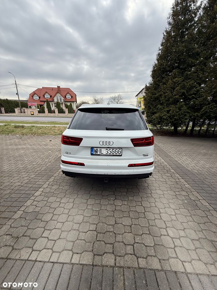Audi Q7 - 6