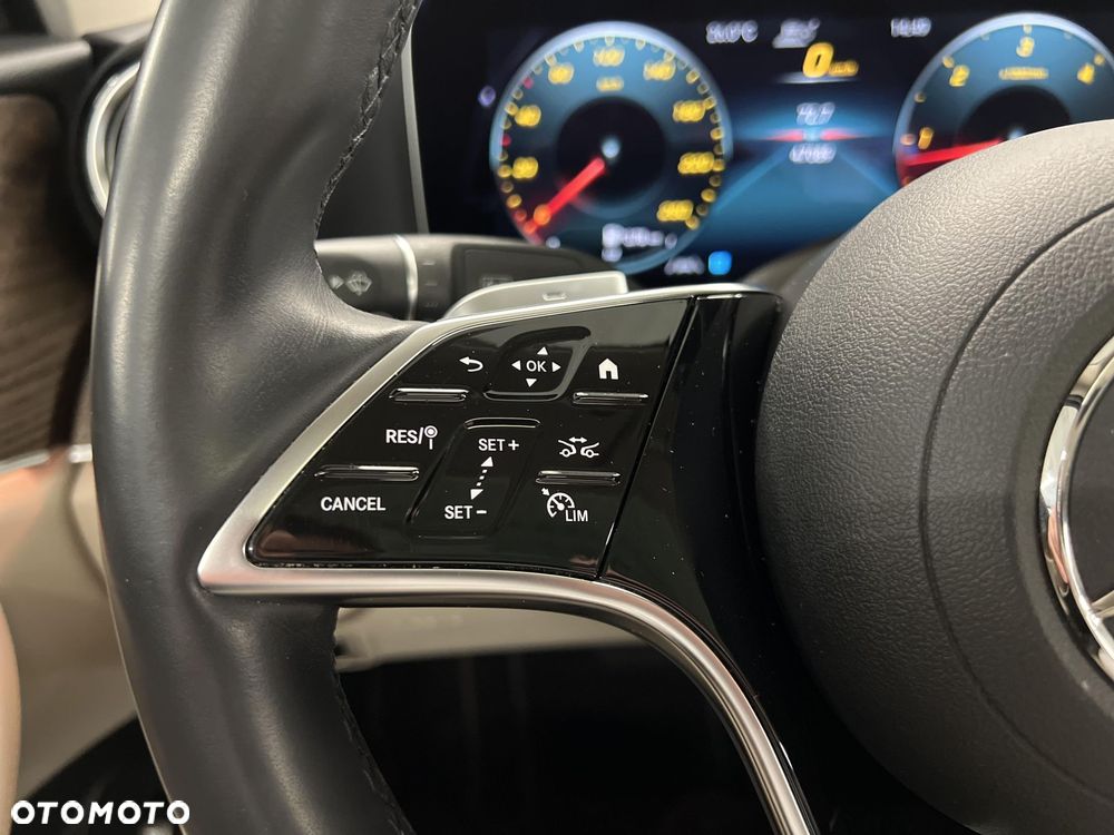 Mercedes-Benz Klasa E - 26