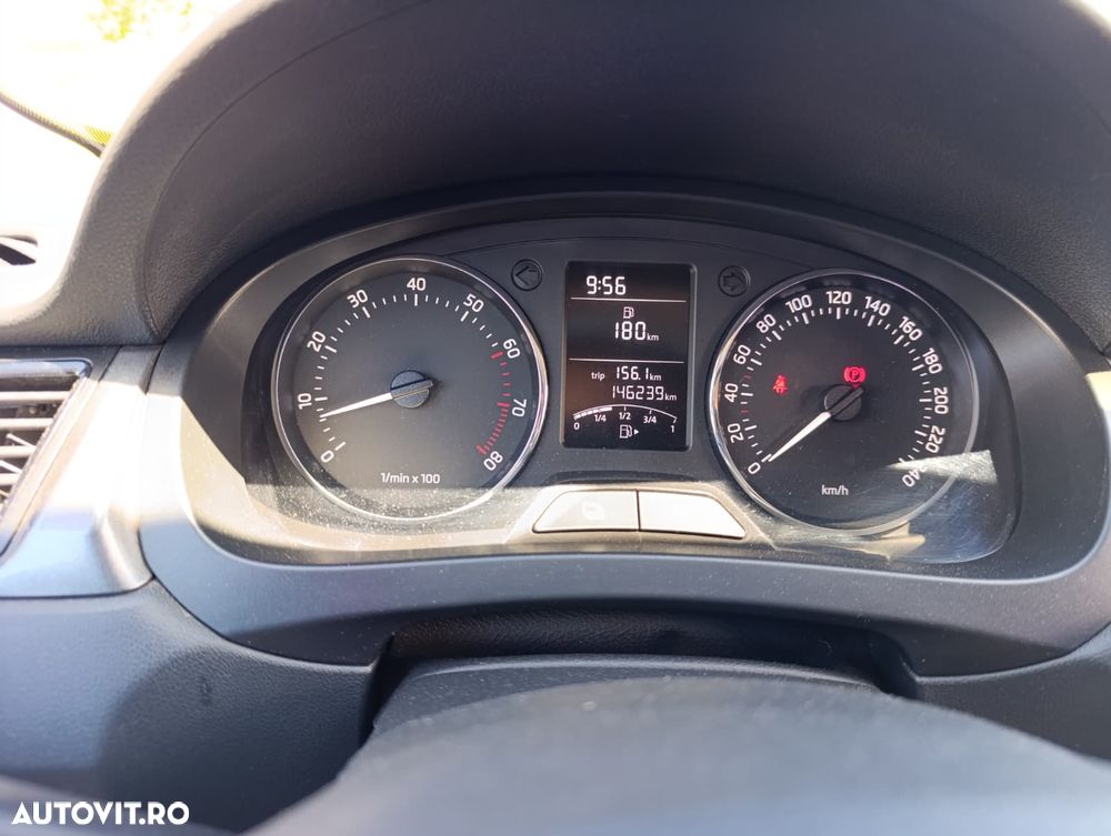 Skoda RAPID 1.2 TSI Active - 8