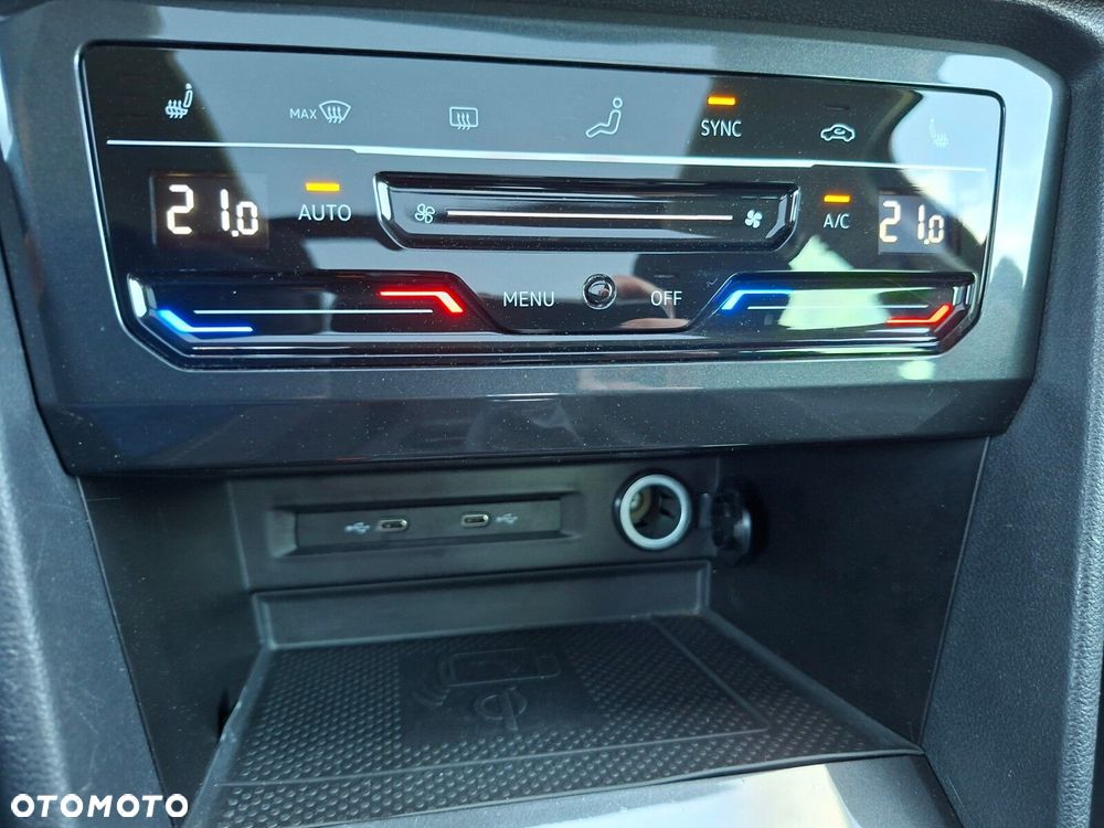 Volkswagen Tiguan - 22