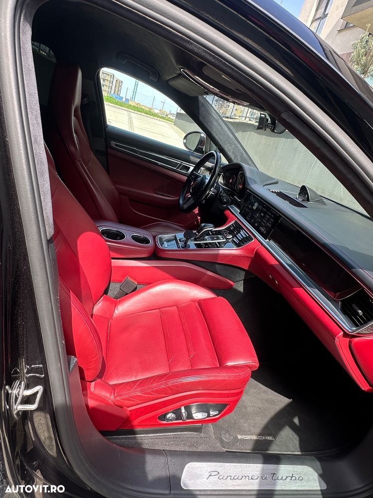 Porsche Panamera Turbo - 15
