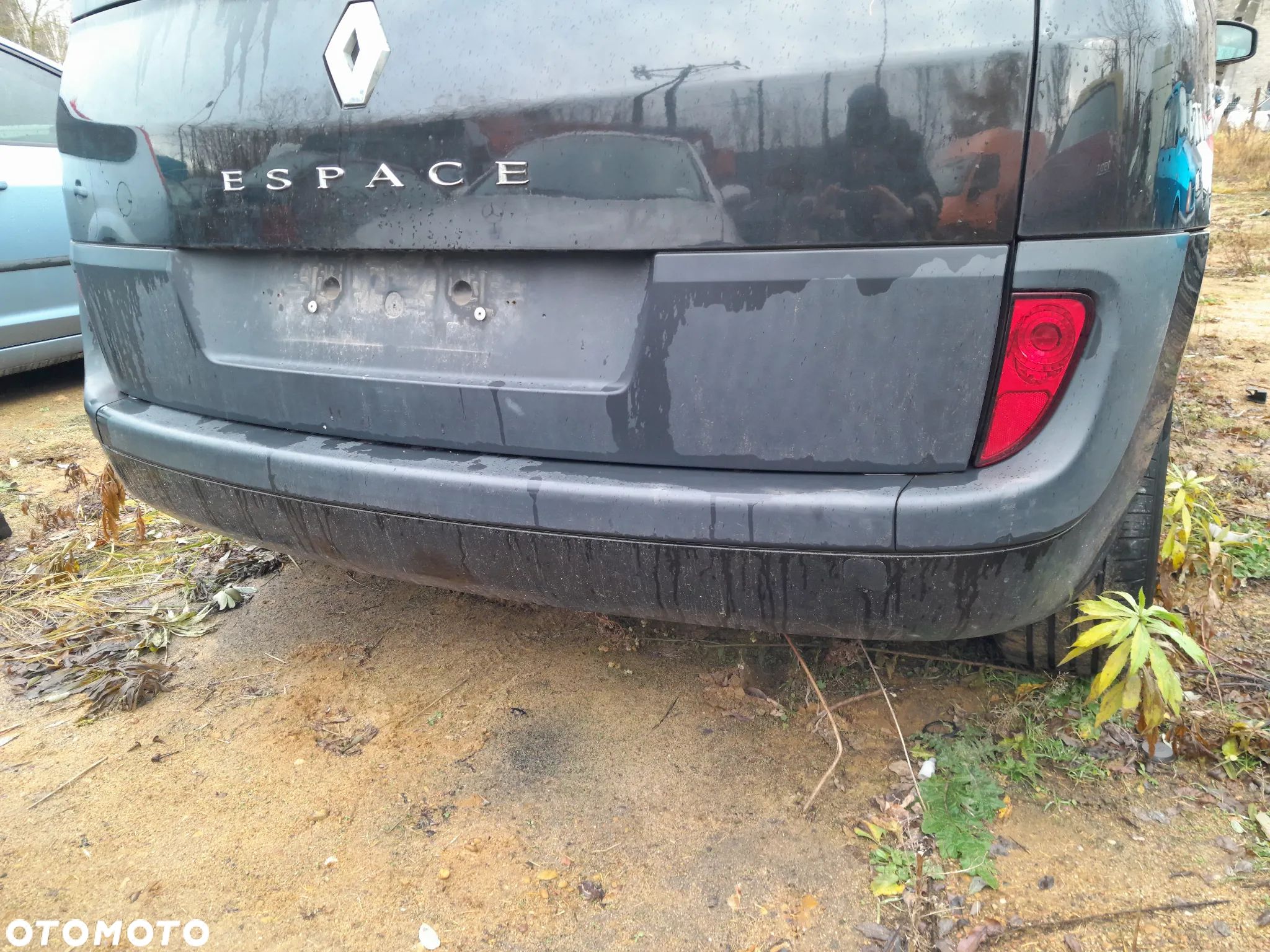 Zderzak tylny RENAULT Espace IV 03-06r. NV676 - 1