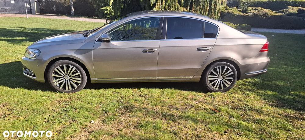 Volkswagen Passat 2.0 TDI Highline DSG - 5