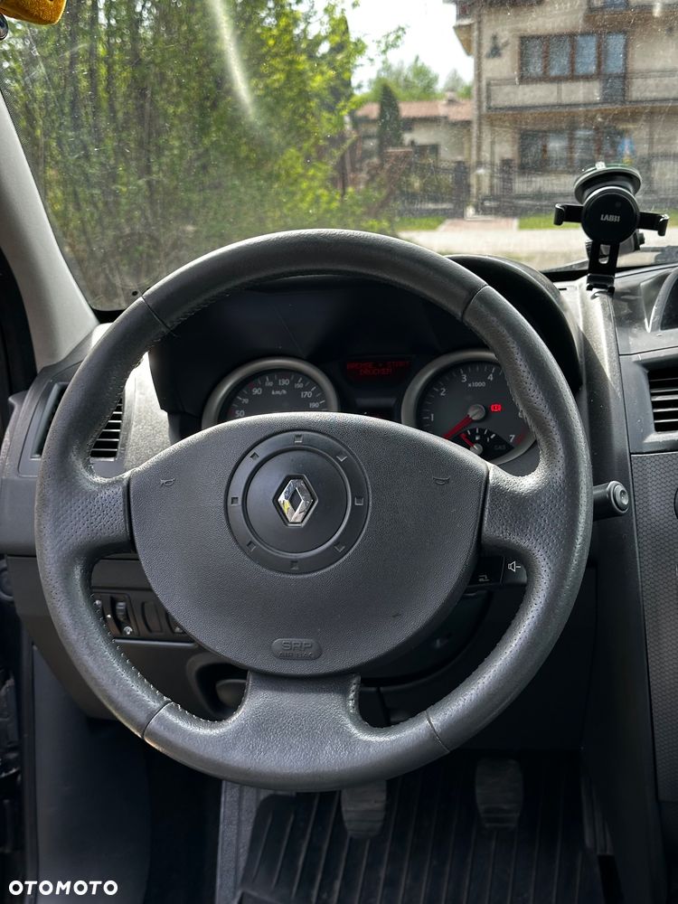 Renault Megane 1.6 Privilege - 21
