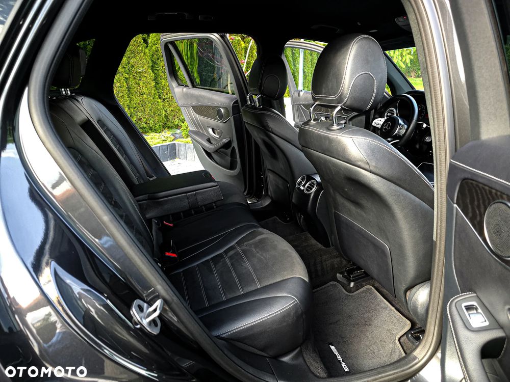 Mercedes-Benz GLC 350 e 4Matic 7G-TRONIC AMG Line - 23